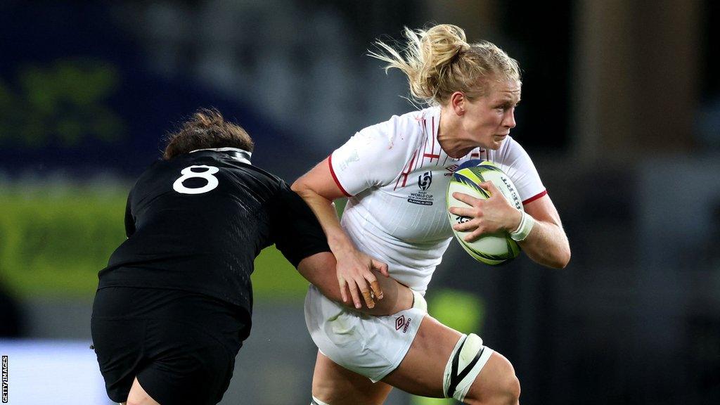 Alex Matthews playing for England against New Zealand in the 2022 World Cup final