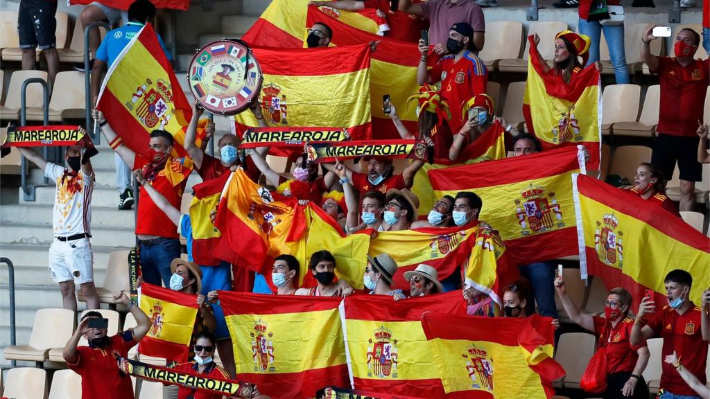 HERO - Spain fans