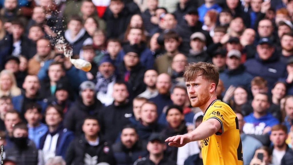 Bottle thrown at Wolves player Tommy Doyle