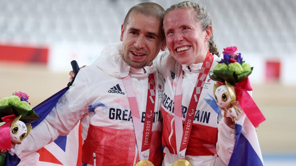 Neil and Lora Fachie at the Tokyo Paralympics