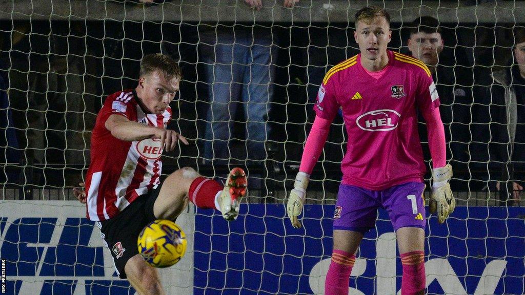 Ilmari Niskanen and Viljami Sinisalo in action for Exeter City