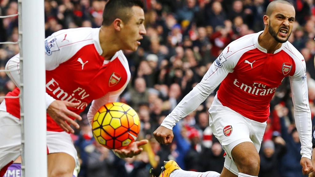 Theo Walcott celebrates