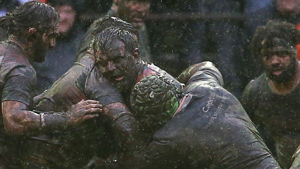 Cross Keys take on Pontypool in the mud in January 2018