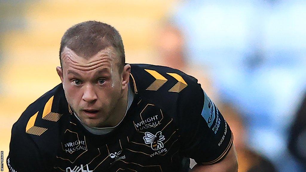 Tom Cruse in action for Wasps