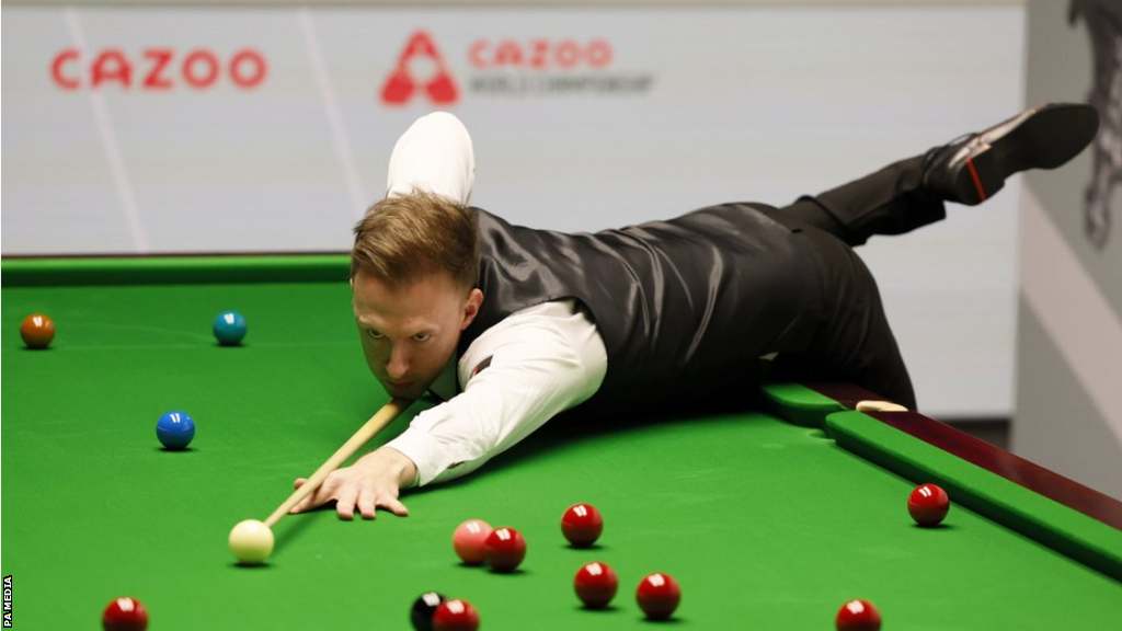 Judd Trump in action