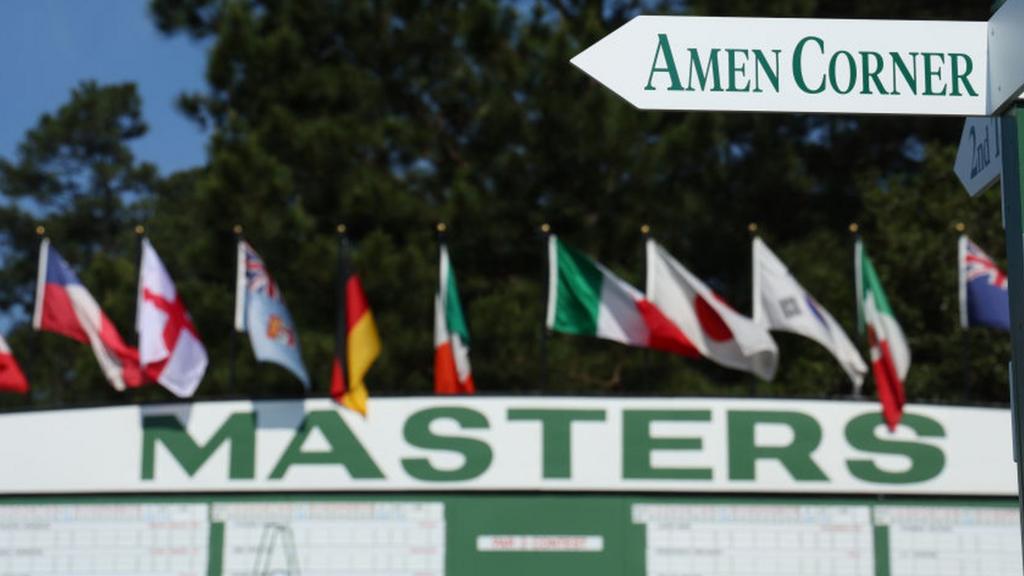 Signpost showing direction of Amen Corner at Augusta National