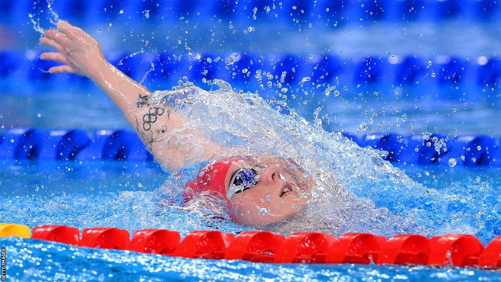 Kathleen Dawson of Team Great Britain competes in the Women's 100m Backstroke Semifinals on day eleven of the Doha 2024 World Aquatics Championships at Aspire Dome on February 12, 2024