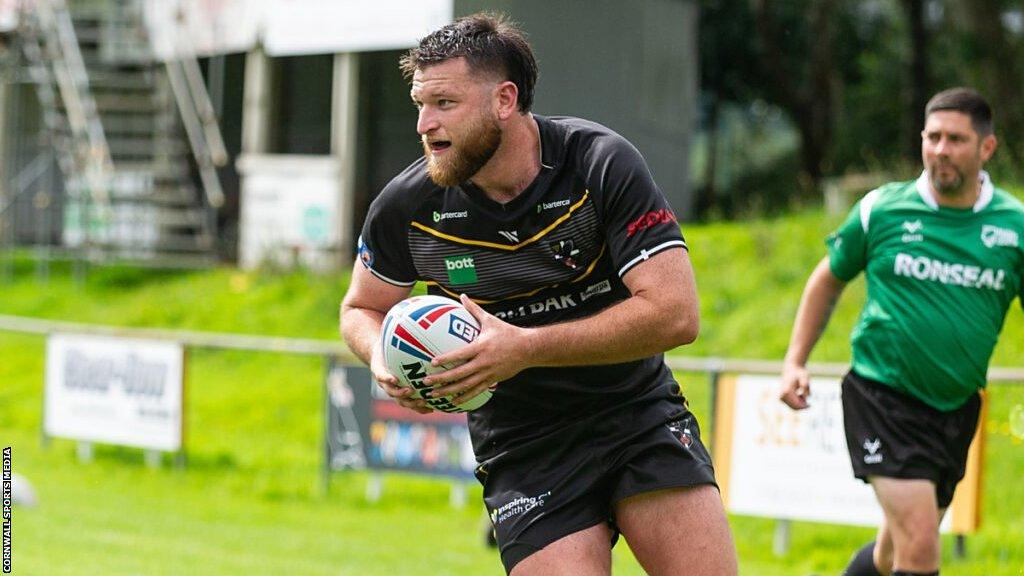 George Mitchell in action for Cornwall
