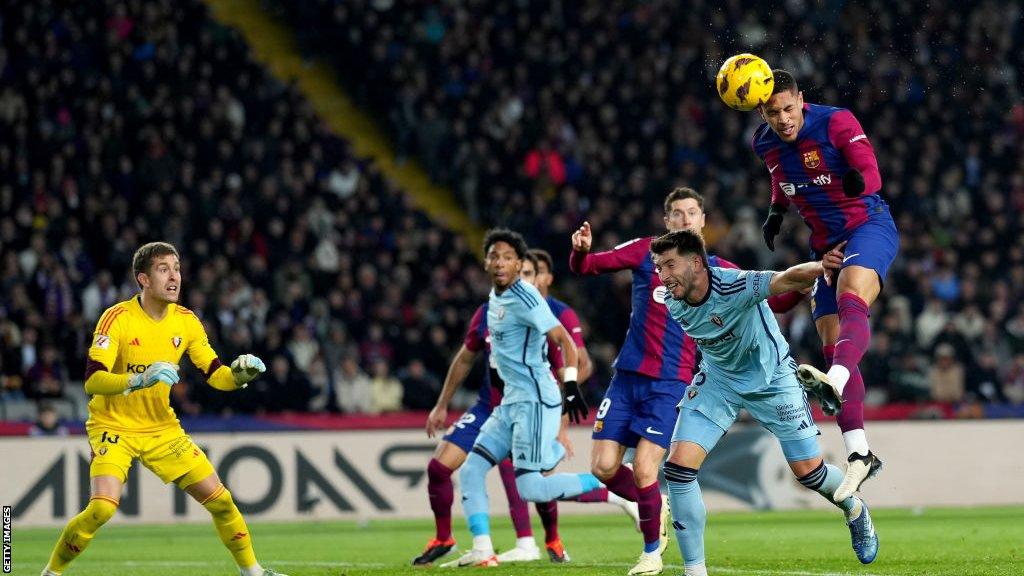 Vitor Roque scores his first goal for Barcelona against Osasuna