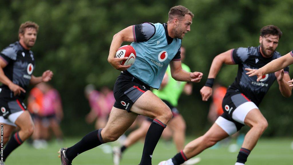 Max Llewellyn made his Cardiff debut against Ospreys in 2018