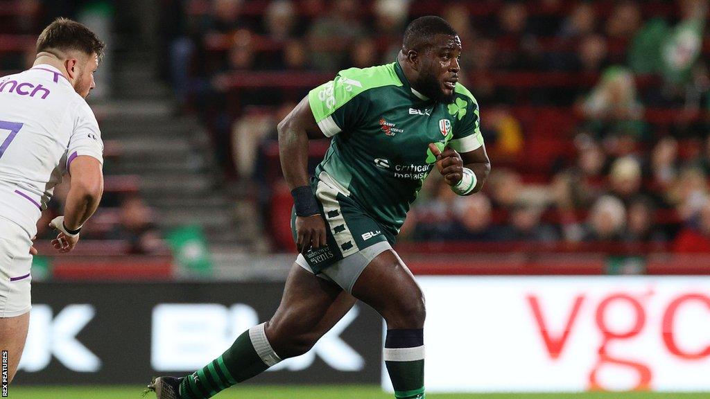 Lovejoy Chawatama running with the ball during a match for London Irish last season