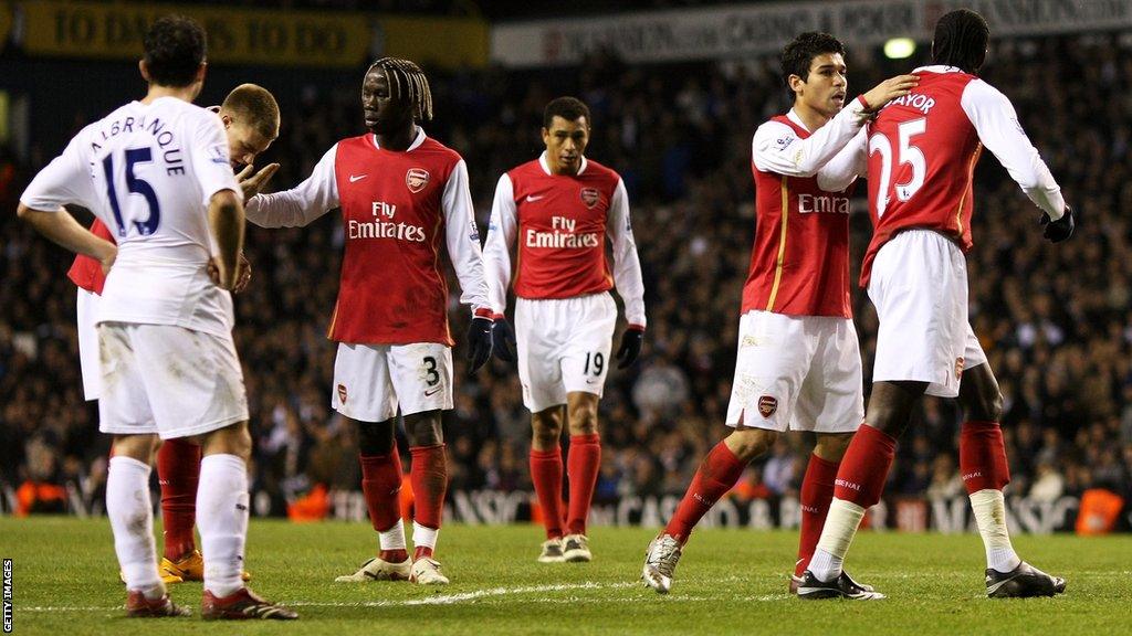 Emmanuel Adebayor v Nicklas Bendtner