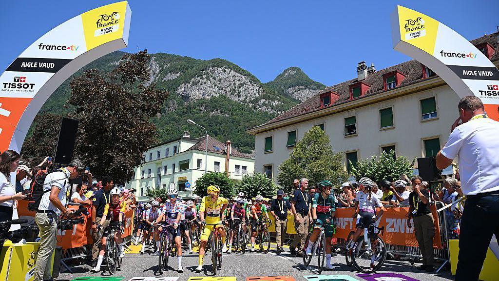 Nikola Noskova of Czech Republic and Team Cofidis Women, Oceane Mahe of France and Team Ma Petite Entreprise - Polka dot Mountain Jersey, Lorena Wiebes of Netherlands and Team SD Worx - Protime - Yellow leader jersey, Idoia Eraso Lasa of Spain and Team Laboral Kutxa - Fundacion Euskadi - Green points jersey and Paula Blasi Cairol of Spain and UAE Team ADQ