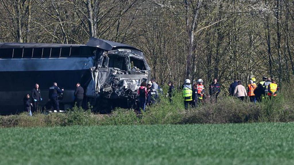 France's High-Speed Rail Safety Under Scrutiny After Fatal Collision