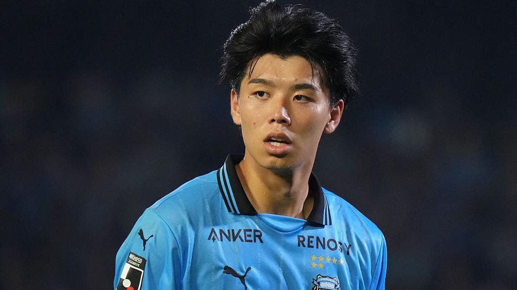 Kota Takai playing for Kawasaki Frontale.