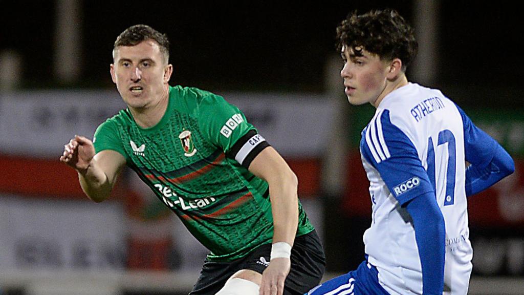 Six-goal thriller at Oval and Swifts defeat Reds