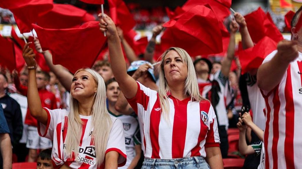 Sunderland fans at Wembley