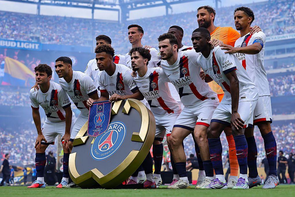 Paris St-Germain players pose for a team photo
