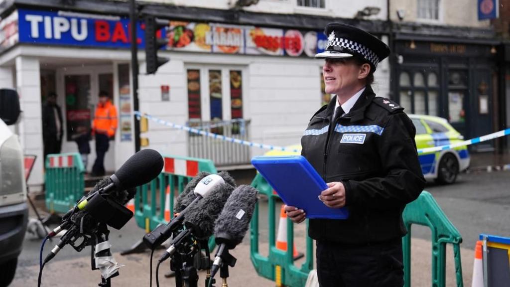 Chief Superintendent Emma Aldred, area commander for Derby, speaking to members of the media at the scene in Friar Gate.