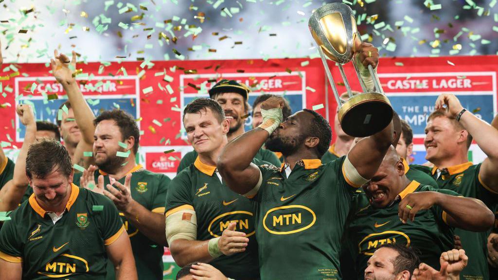 Siya Kolisi lifts the Rugby Championship trophy