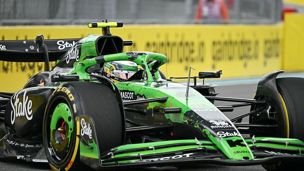 Gabriel Bortoleto drives the green Sauber