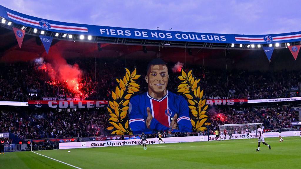 Kylian Mbappe tifo