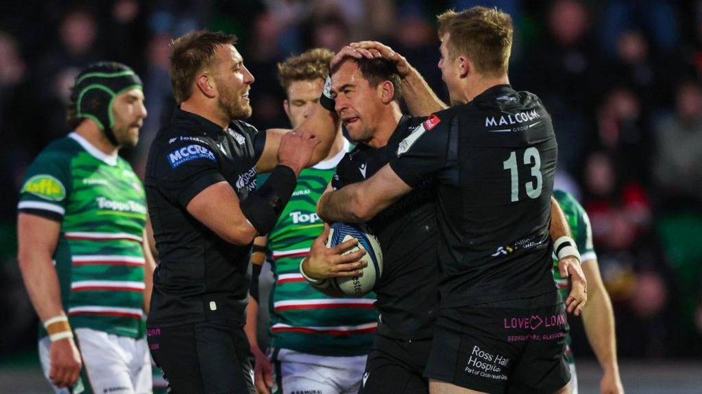 Glasgow topple Leicester to set up Leinster quarter-final trip