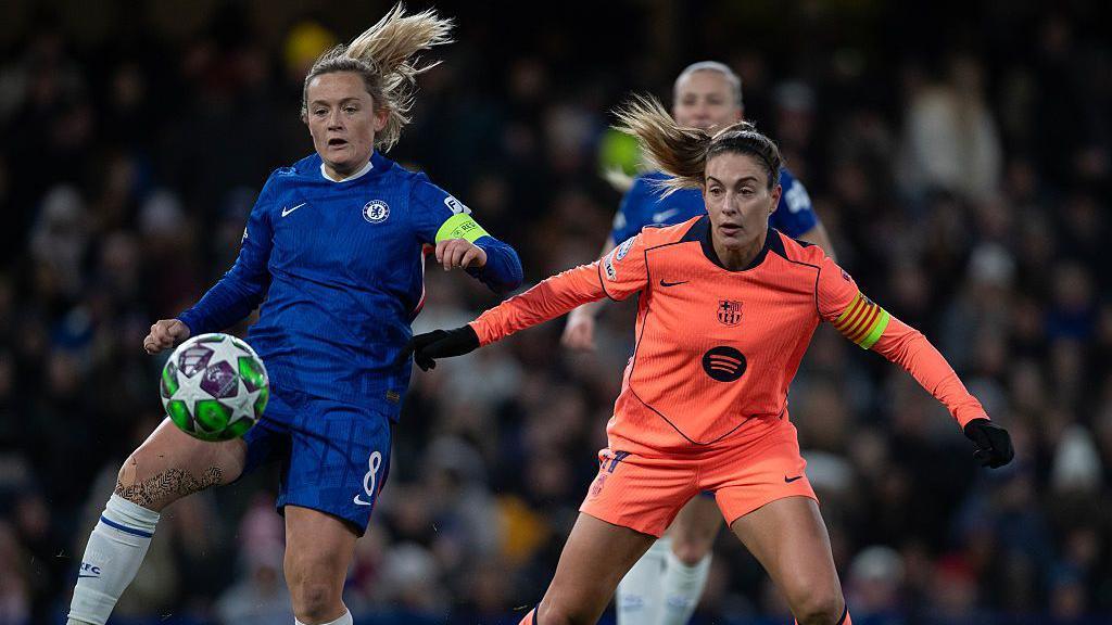 Erin Cuthbert and Alexia Putellas