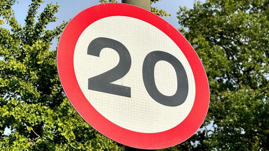 A 20mph speed limit sign