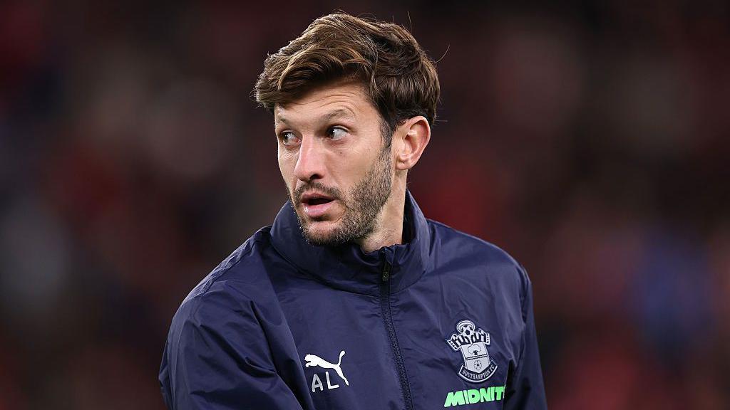 サウサンプトン ララーナ Southampton name Adam Lallana as permanent boss of under-21 side