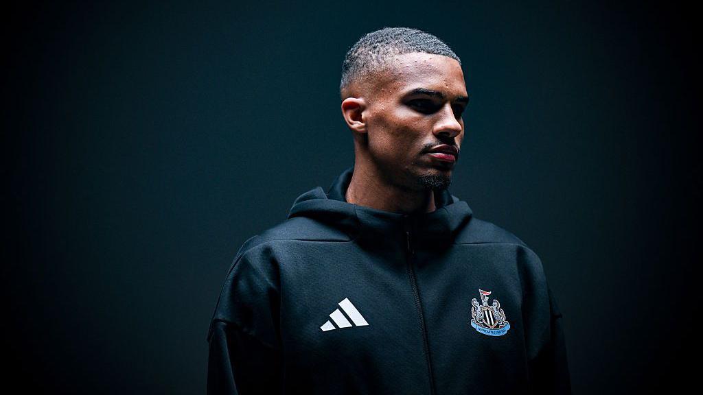 Newcastle transfer news: Malick Thiaw praises Eddie Howe's 'exciting vision' - BBC Sport