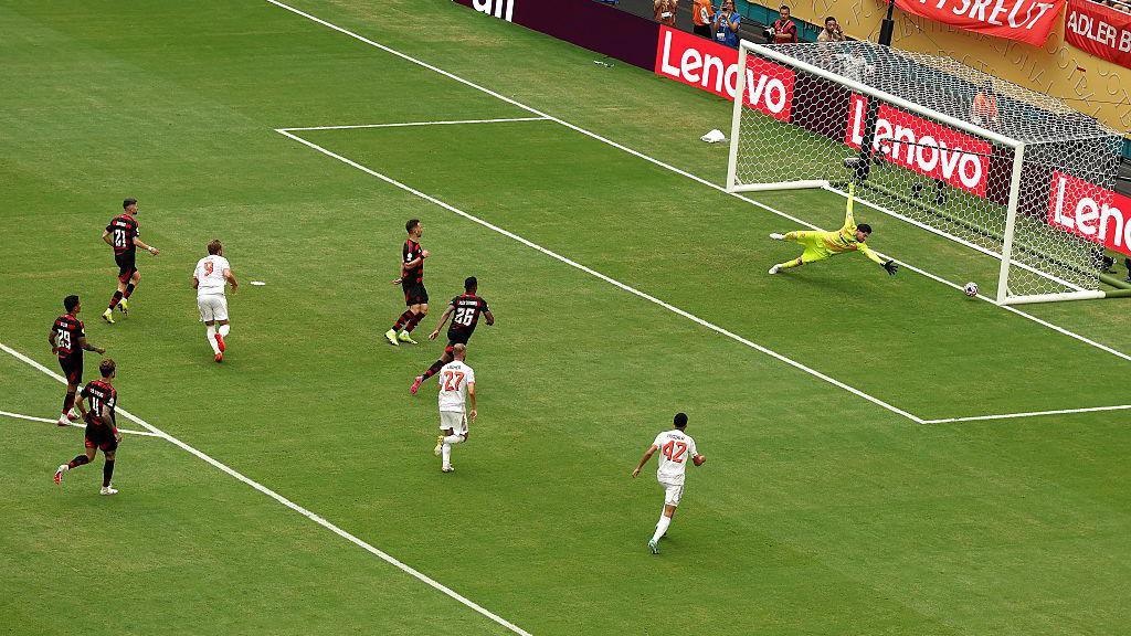 Harry Kane scores for Bayern Munich in a 4-2 victory over Flamengo at the Club World Cup
