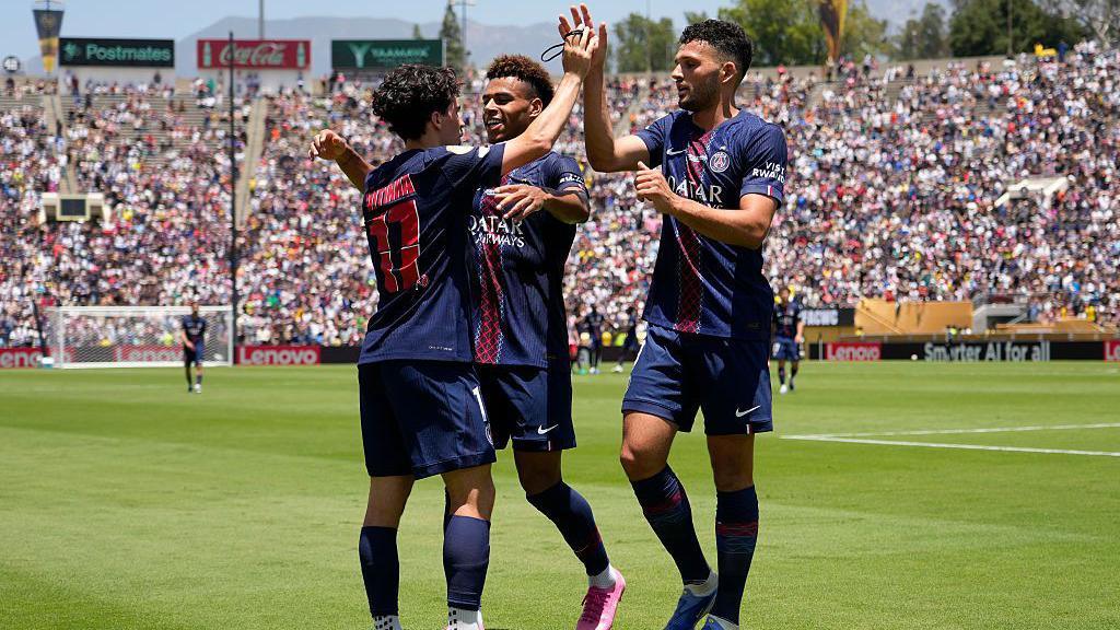 Paris St-Germain v Atletico Madrid