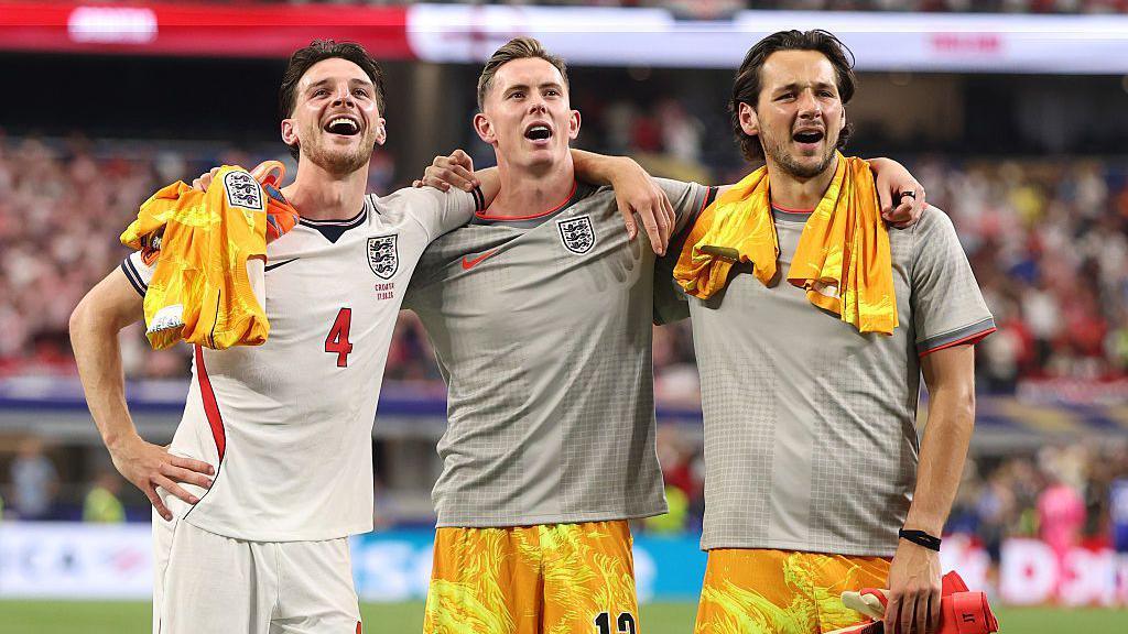 Declan Rice, Dean Henderson and James Trafford singing