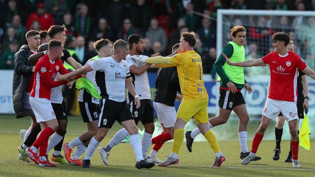NIFL ‘totally condemns’ Larne-Glentoran brawl