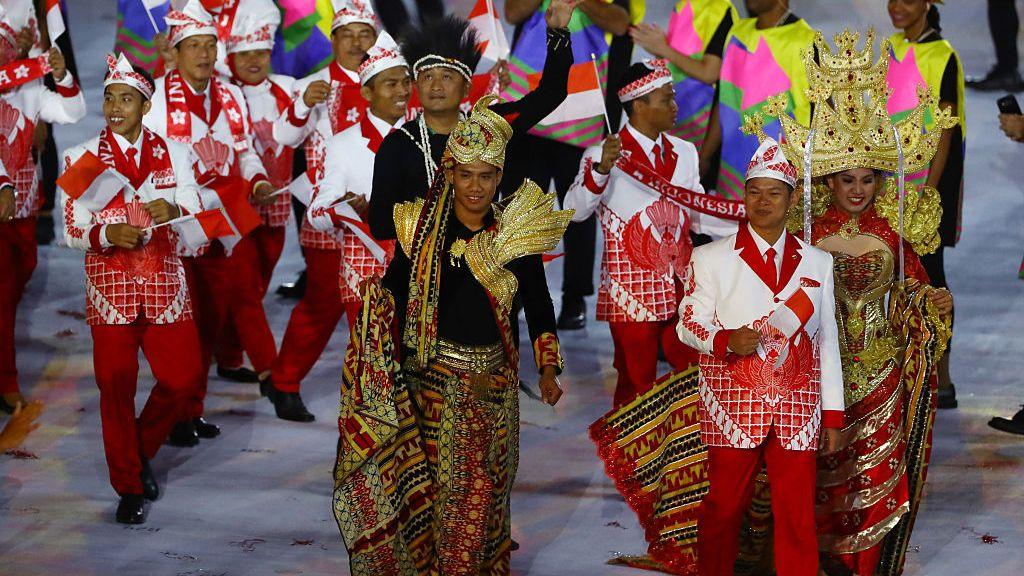 Members of the Indonesian Olympic team at the 2016 Olympic opening ceremony