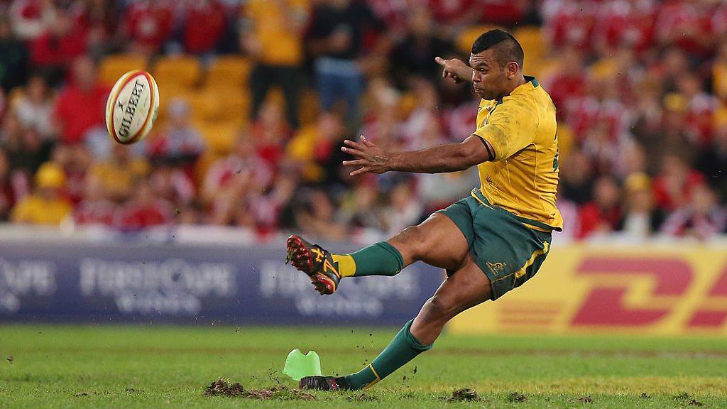 Kurtley Beale misses kick in 2013 Lions series