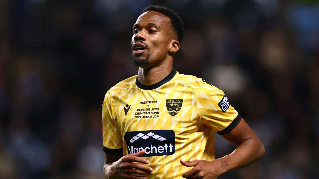 Manny Duku in action for Maidstone United 