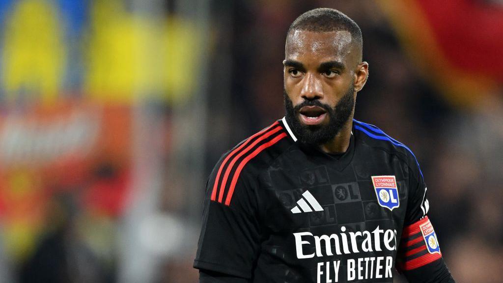 Alexandre Lacazette of Olympique Lyonnais during the French Ligue 1 match between RC Lens and Olympique Lyon