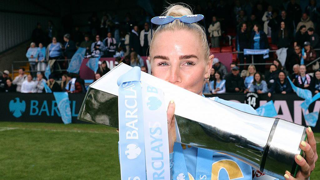 Alex Greenwood