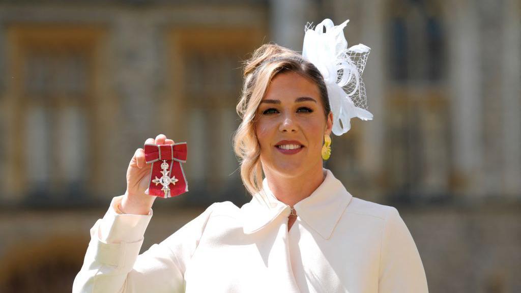 Mary Earps with her MBE.