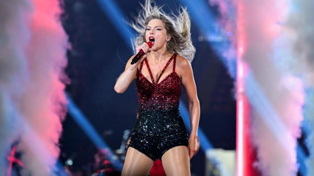 Taylor Swift in Cardiff 