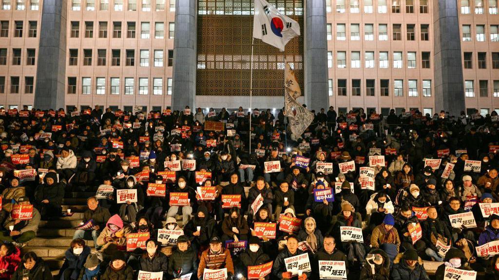 People protesting in Seoul