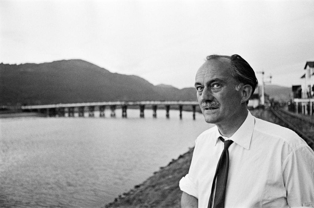 John Hall yn 1966