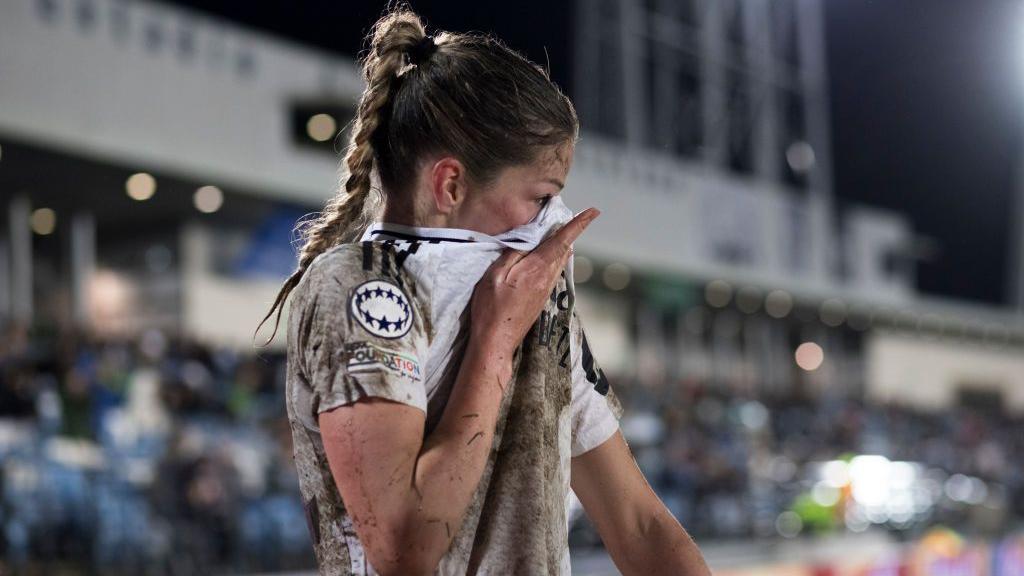 Melanie Leupolz of Real Madrid was covered in mud by the time she was substituted