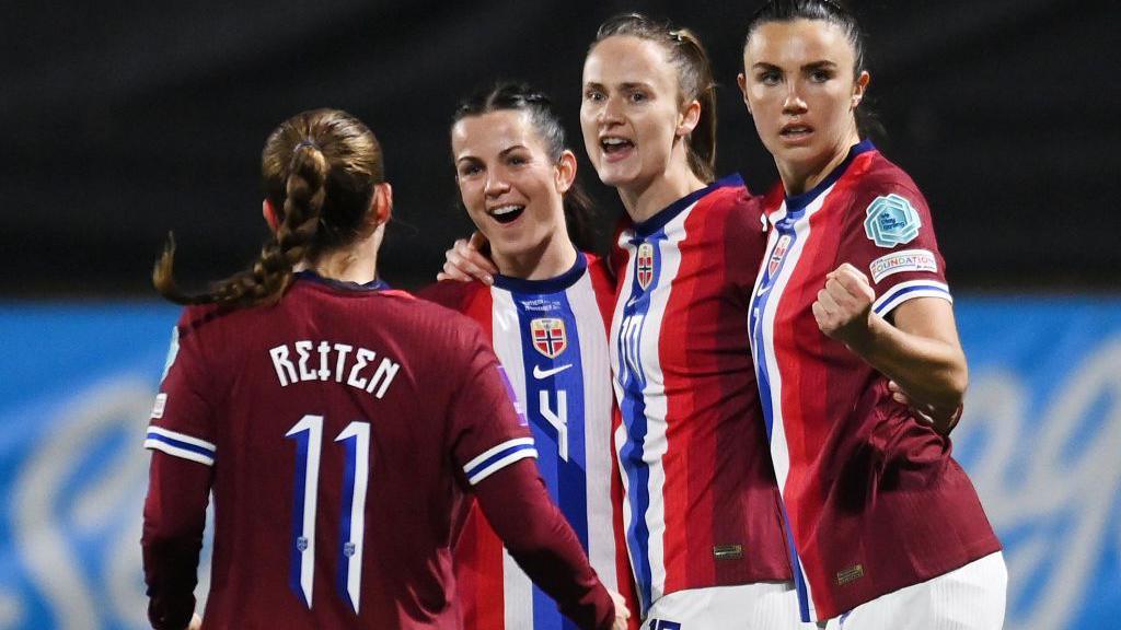 Norway celebrate Caroline Graham Hansen's goal