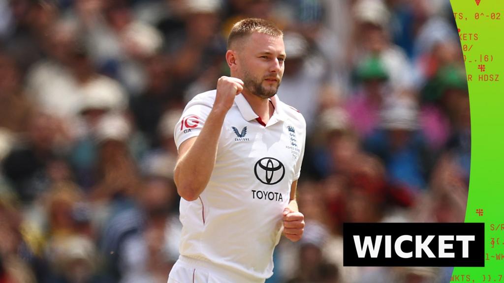 Head drags on as Atkinson takes early wicket