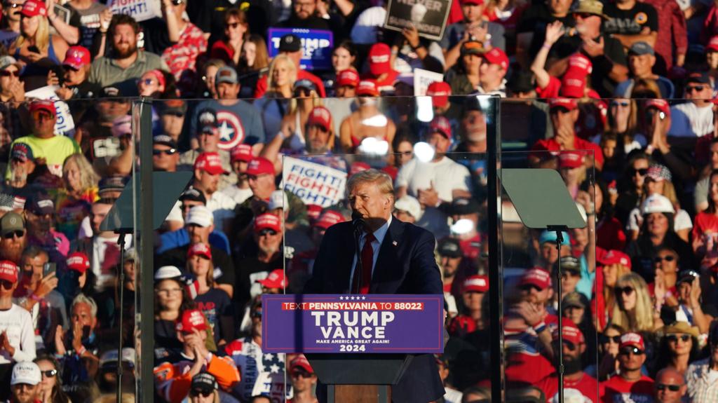 Trump stands at the podium during his Butler rally 