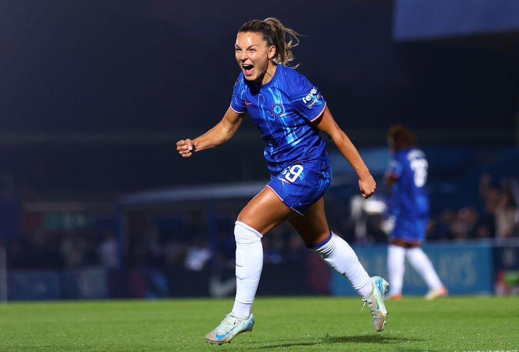 Johanna Rytting Kaneryd celebrates scoring for Chelsea