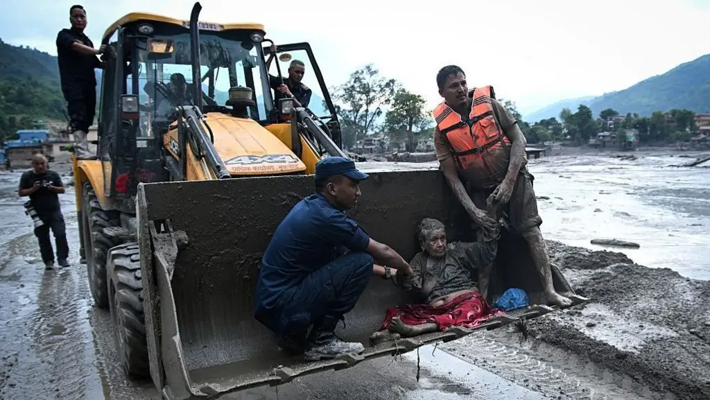 More than 800 missing in Nepal as authorities say glacier collapse triggered flash flood